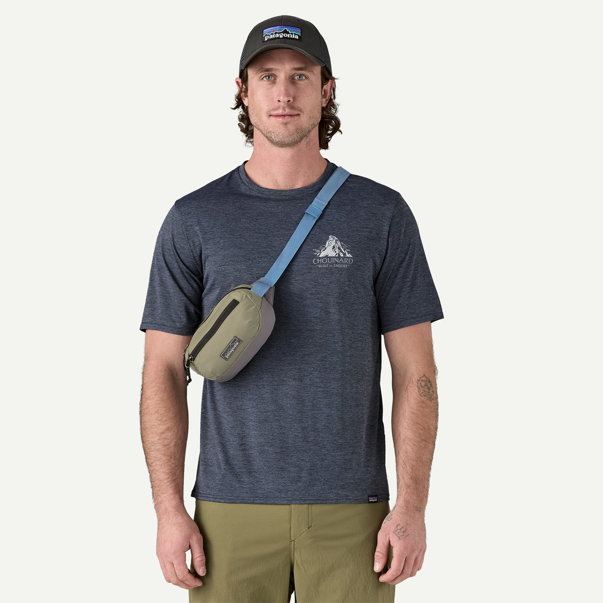 patagonia mini bum bag Smolder Blue 1L Terravia Hip Pack Imagery_Yes Laptop Backpack Top Camera Color:Hammered Chrome/Neon Blue Side Stripe The logo of Patagonia